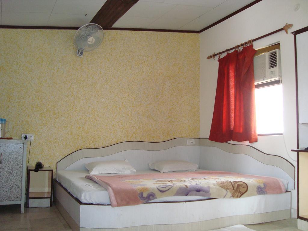 Hotel Dawat Palace Agra  Habitación foto